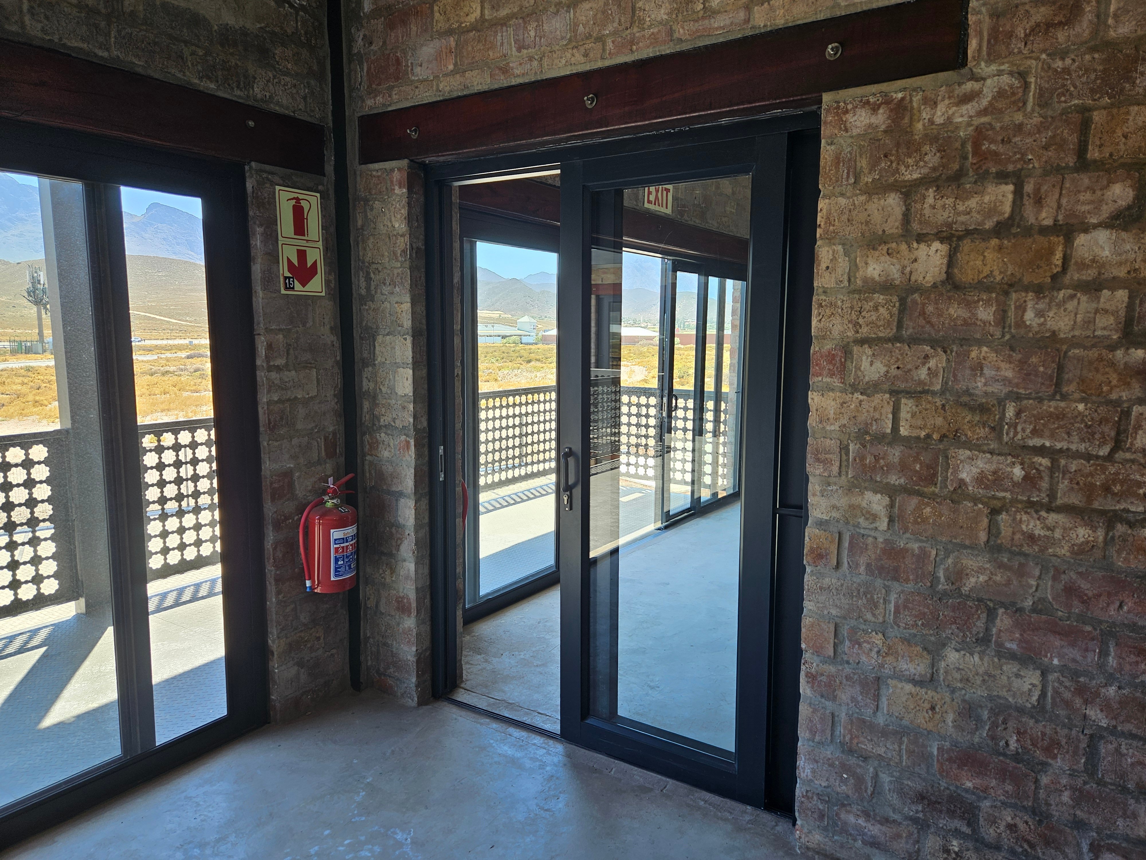 Gallery view of Unit 11 4 thumbnail